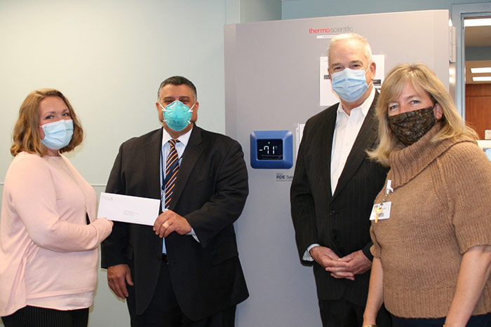 People receiving a grant in a hospital